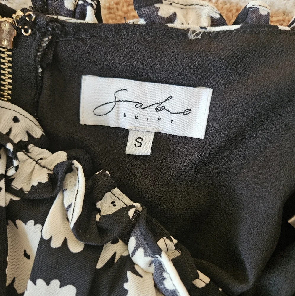 Sabo Skirt Puff Sleeve Lace-Up Corset Cropped Top Black & White Floral Small - Picture 4 of 9